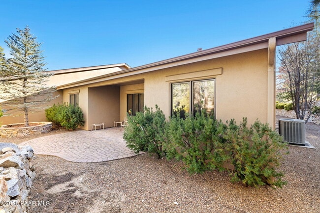 Building Photo - 1690 Gentle Way