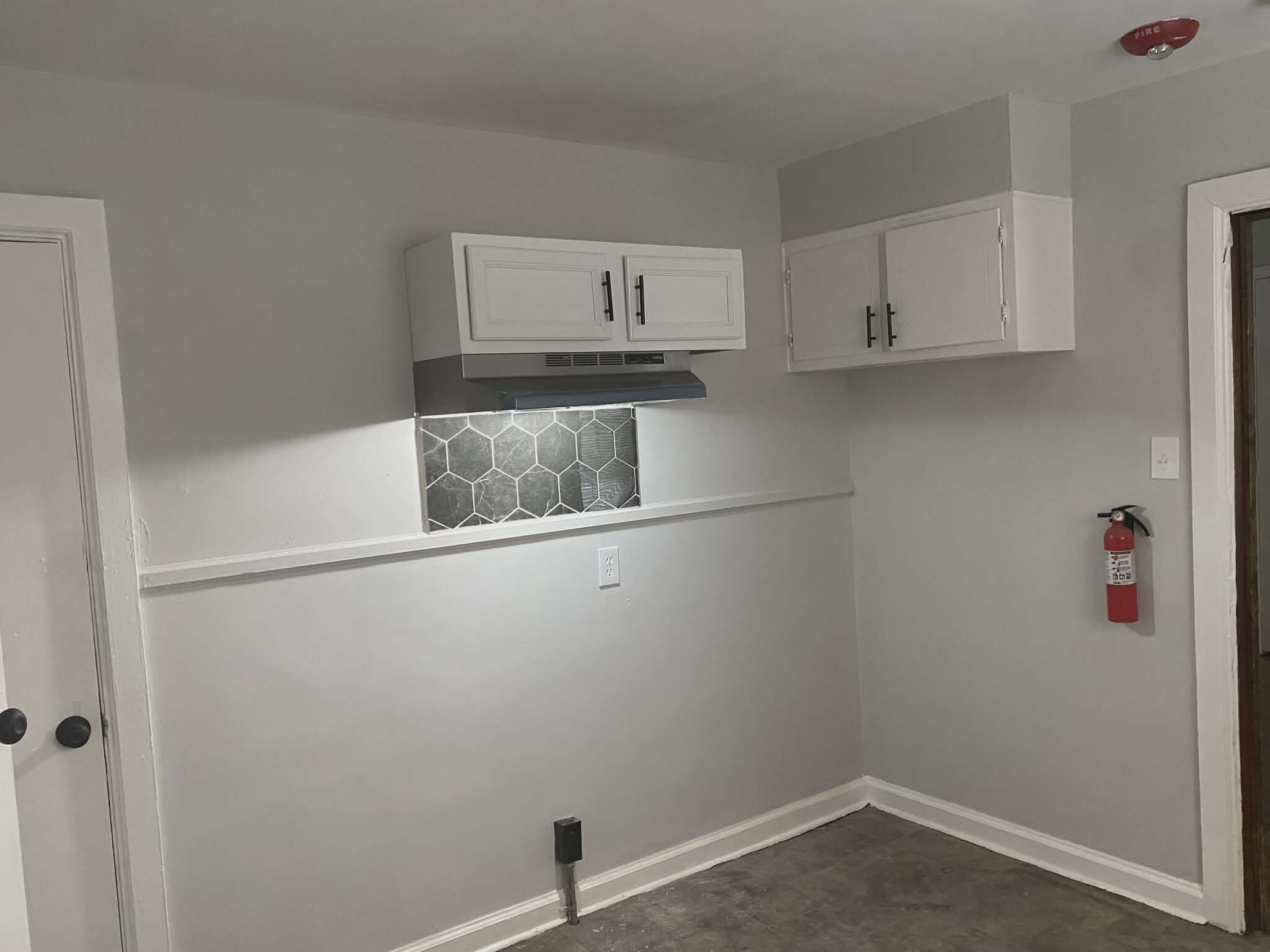 Building Photo - 828 Baltimore St