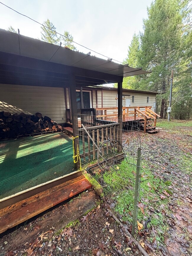 Building Photo - 201 Lind Rd