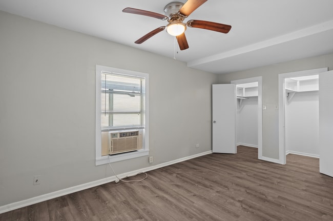 Building Photo - newly updated 2 bedroom