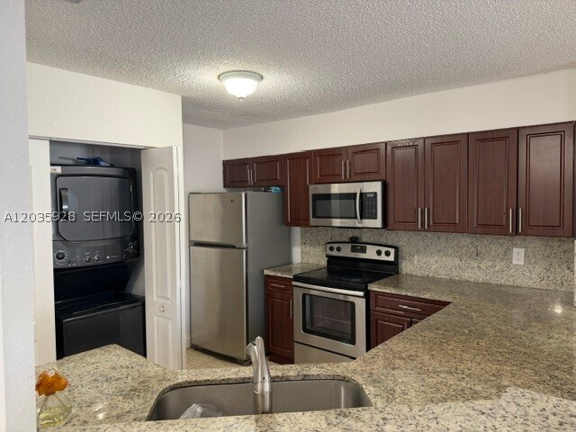 Building Photo - 20910 SW 81st Pl