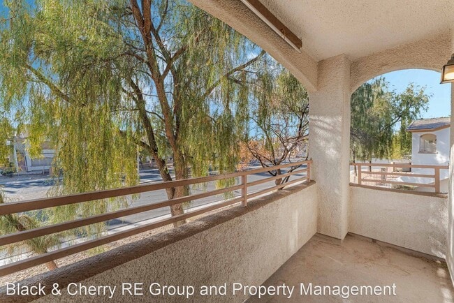 Building Photo - 2 br, 2 bath House - 5650 E Sahara Ave #2008