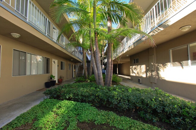 Building Photo - 800 Meyer Lane