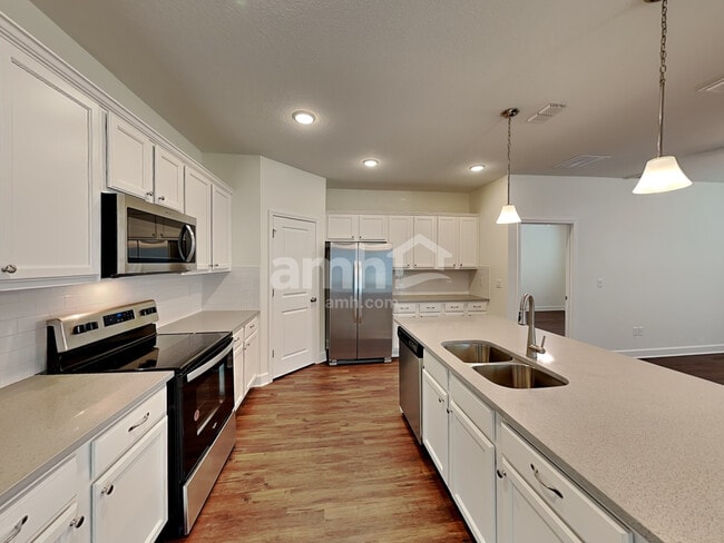 Building Photo - 10724 Coleman Rd