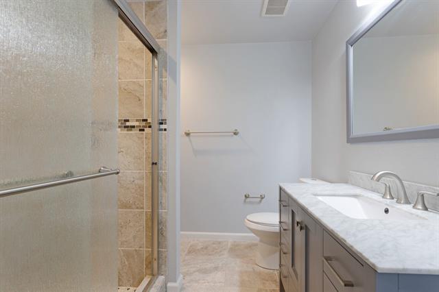 Building Photo - 1005 Live Oak Dr