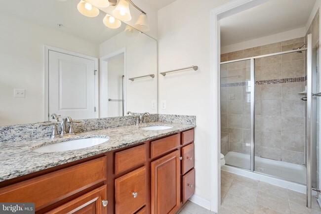 Building Photo - 13312 Waterford Hills Boulevard