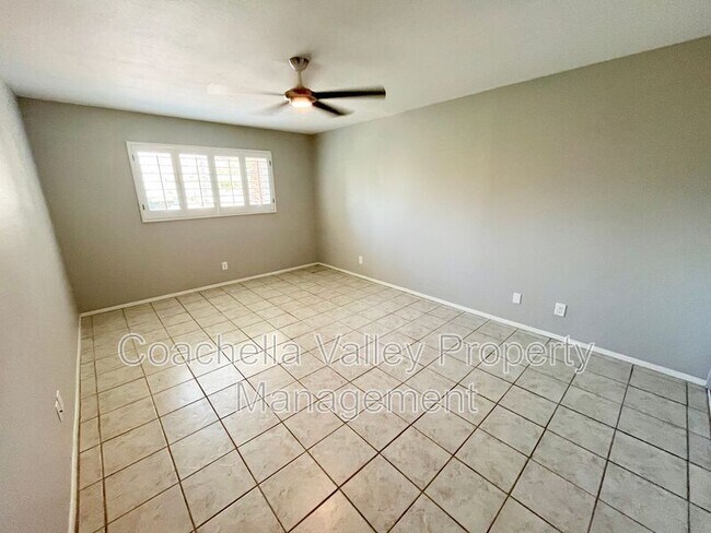 Building Photo - 2160 S Palm Canyon Dr