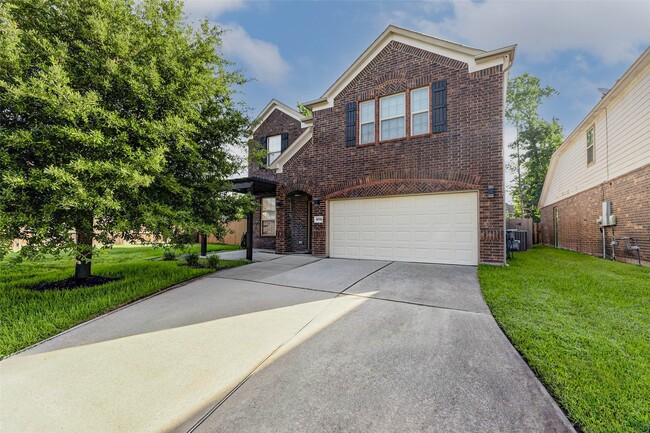Primary Photo - 16710 Lake Prince Ln