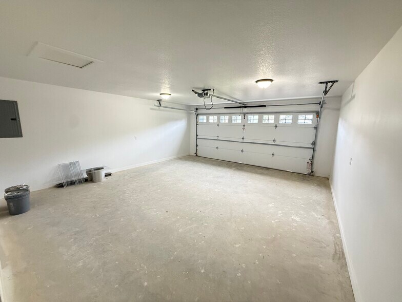 Building Photo - 158 Sky View Meadow Dr