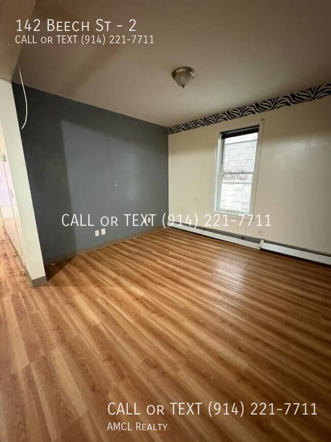 Building Photo - 142 Beech St