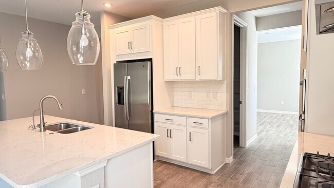 Building Photo - 5911 Fieldmoor Ct