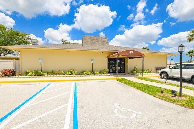 Building Photo - 20 Plantation Dr
