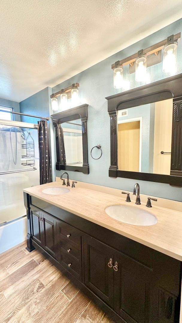 Building Photo - Beautifully Updated and Upgraded Two-Story...