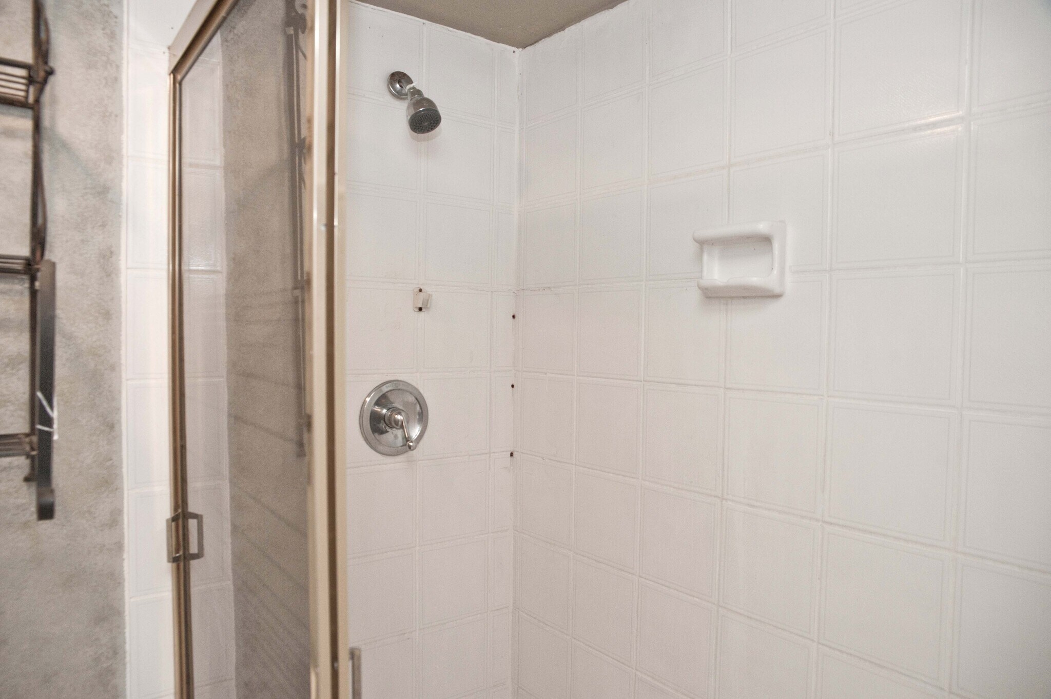 Building Photo - 19216 NE 25th Ave