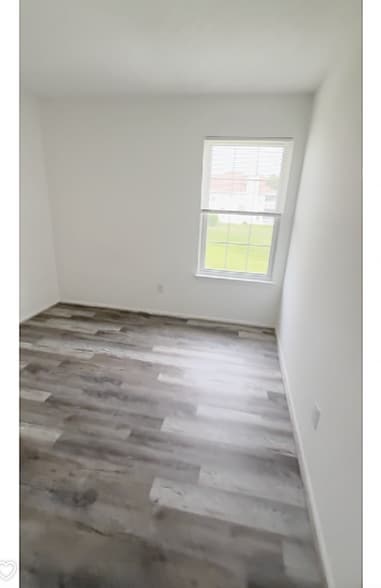 Room Available - 607 Pylon Ct