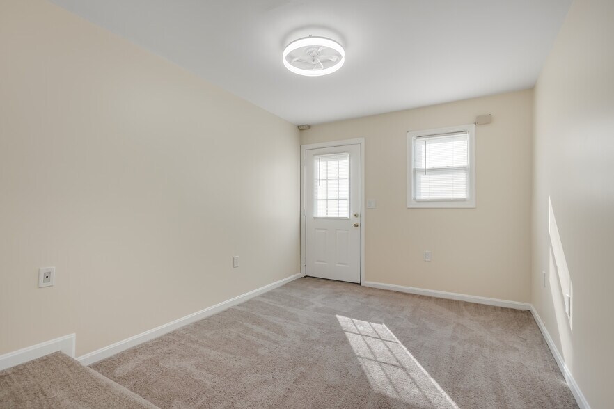 Building Photo - 1312 S Hanover St