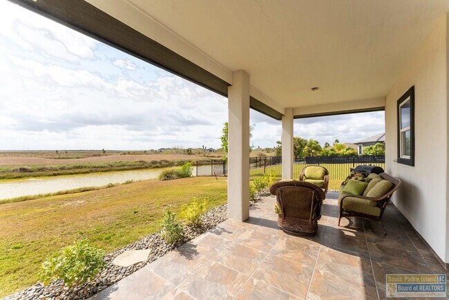 Building Photo - 86 Torrey Pines Dr