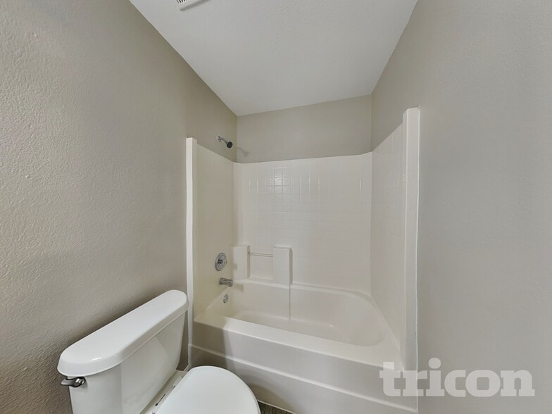 Building Photo - 3916 Golden Horn Ln