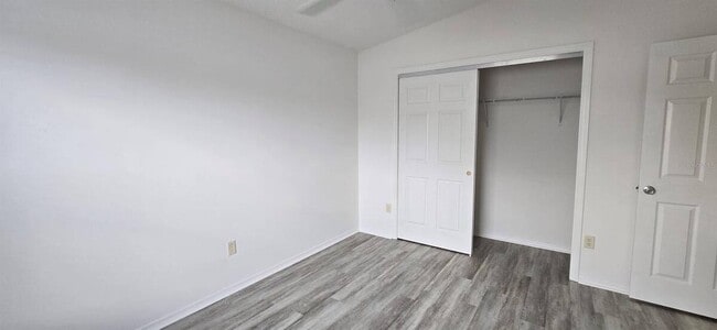 Building Photo - 1009 Ridgeville Rd