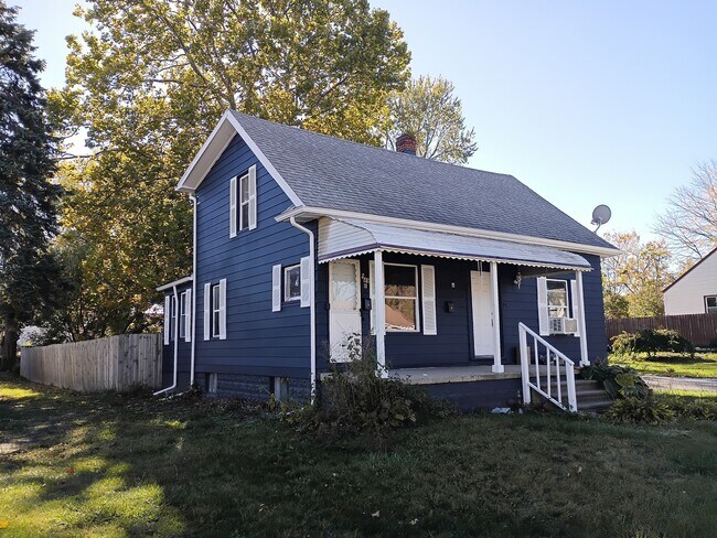 Building Photo - 949 Boston Ave
