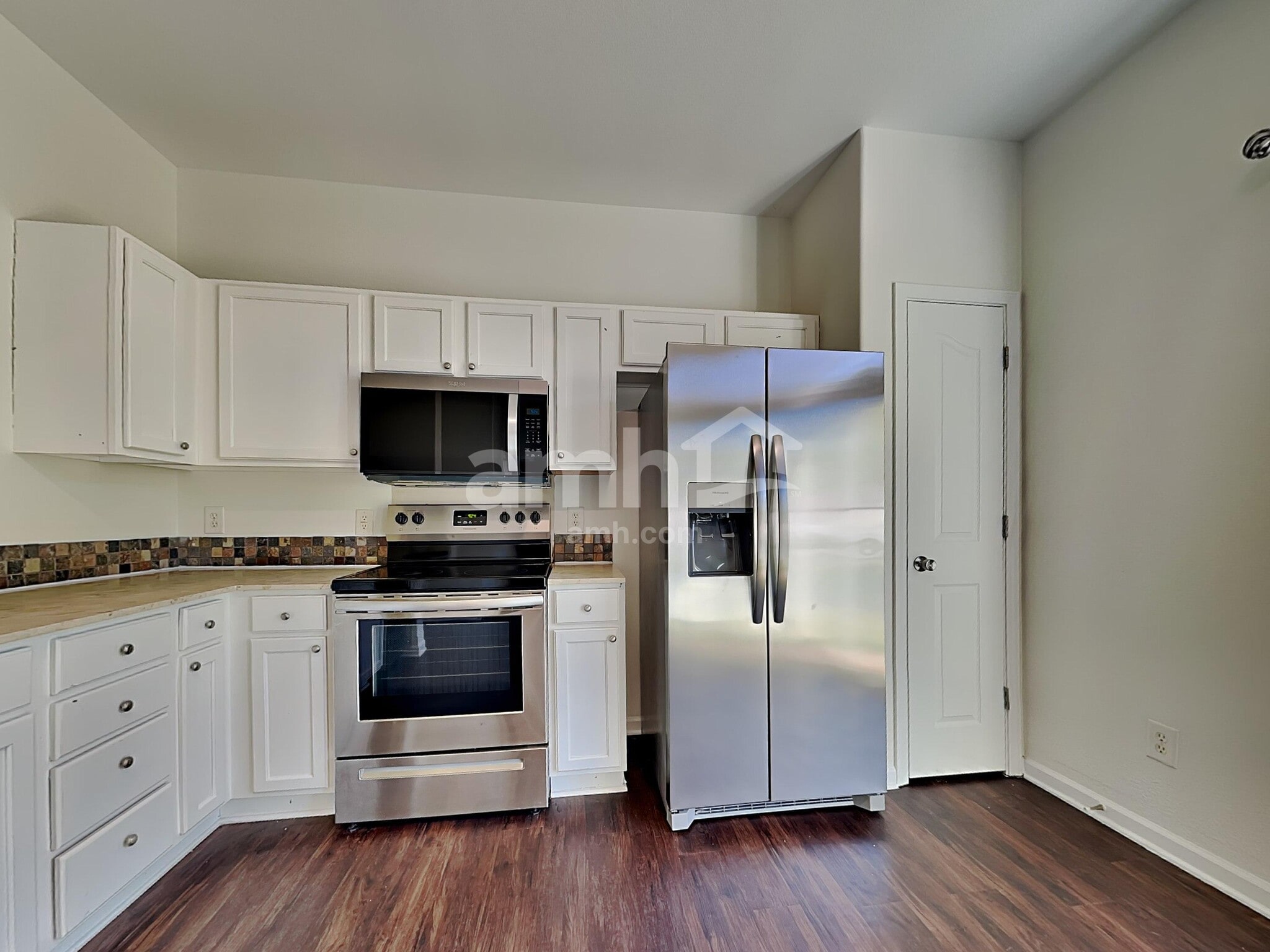 Building Photo - 2604 Oasis Ln
