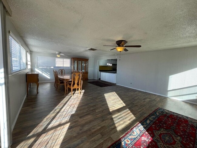 Building Photo - 1817 Cornell Dr SE