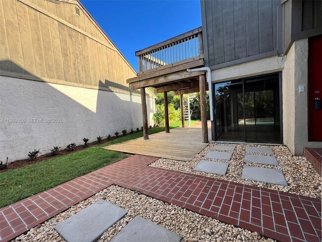 Building Photo - 7512 SW 95th Pl