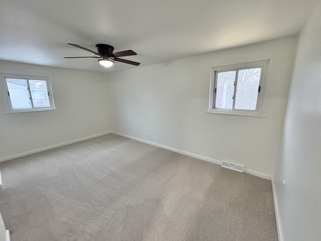 Building Photo - 125 Edgewood Cir