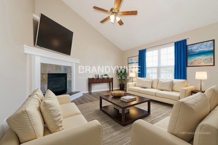 Building Photo - 809 Canter St