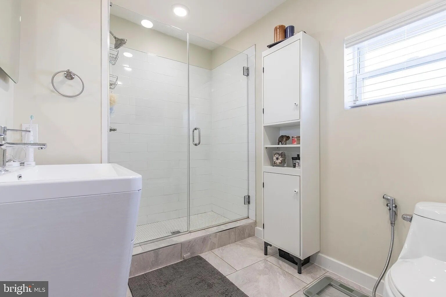 Building Photo - 1808 S Chadwick St