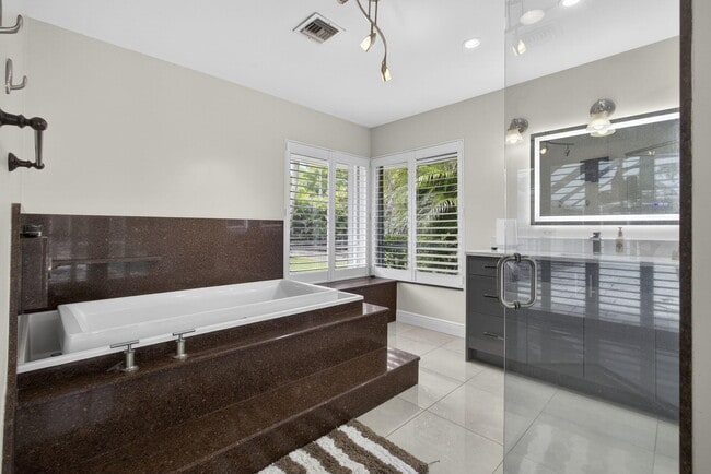 Building Photo - 5463 Sea Biscuit Rd