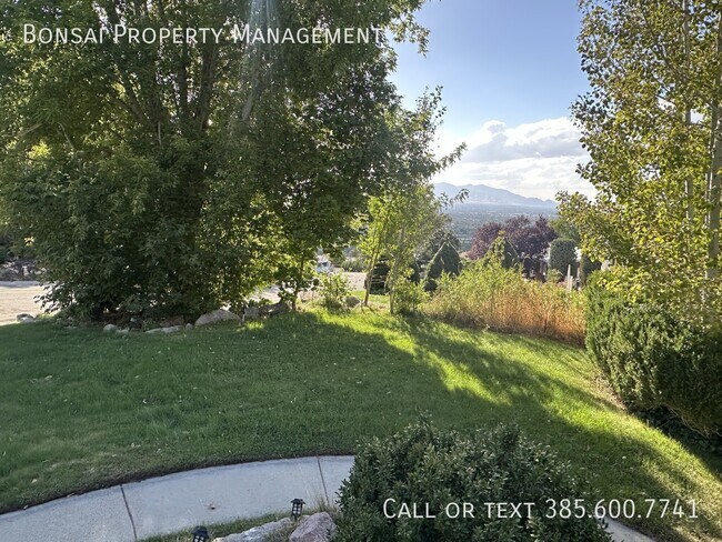 Building Photo - 3281 E Fortuna Dr