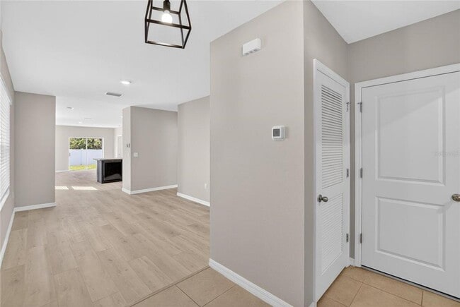 Building Photo - 10019 Merry Fawn Ct