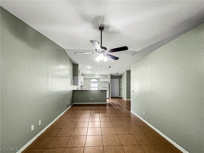 Building Photo - 1909 SW Santa Barbara Pl