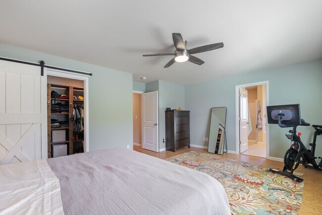 Building Photo - MOVE IN READY NOW! Meridian Campus home available! Beautiful 4 bedrooms 2.5 baths. Easy JBLM comm...