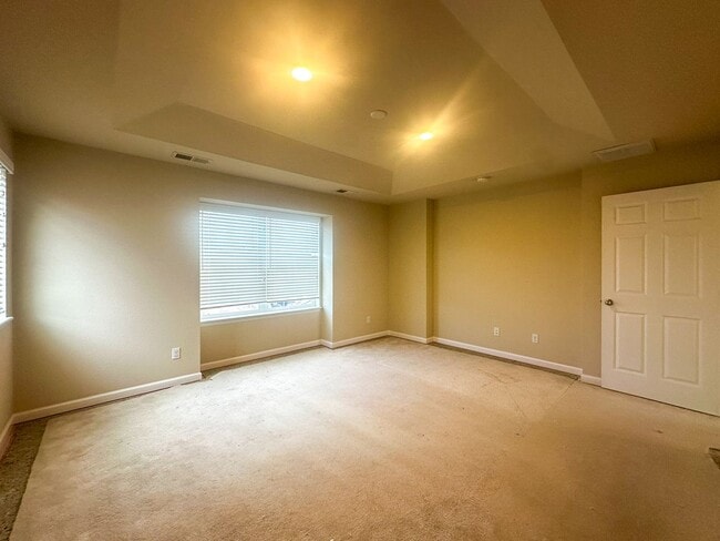 Building Photo - The price can't be beat!