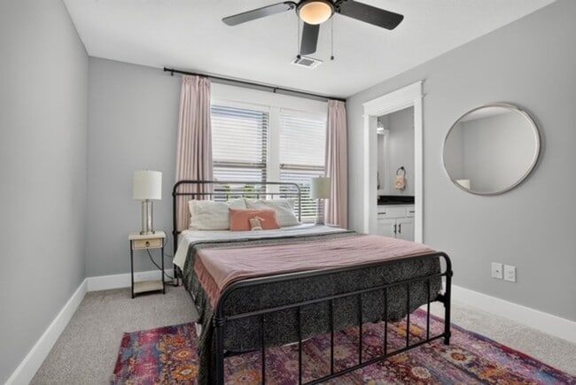 Building Photo - Luxury 5 Bed | 4.5 Bath Home | Flexible Leasing Options: 3+ Month & Long-Term Lease Options | Ful...