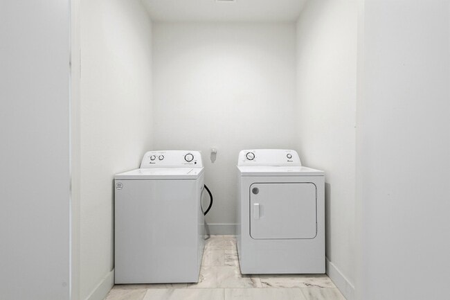 Building Photo - 1007 Mount Auburn Ave