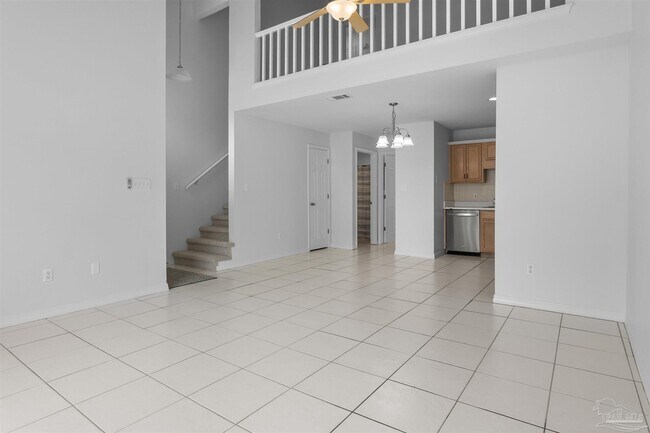 Building Photo - 1356 Redwood Ln