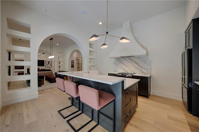 Building Photo - 3570 Knollwood Dr NW