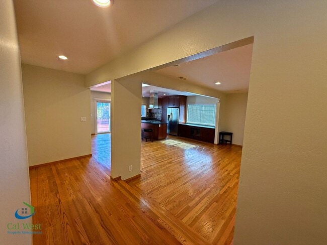 Building Photo - $5295 - 4 Bed/2 Bath Remodeled Home in Santa Clara