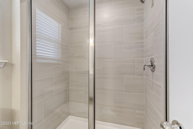 Building Photo - 1325 Salt Ridge Ave