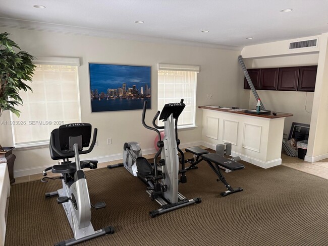 Building Photo - 2961 NE 185th St