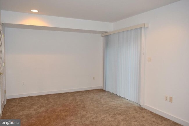 Building Photo - 15435 Binder Ct