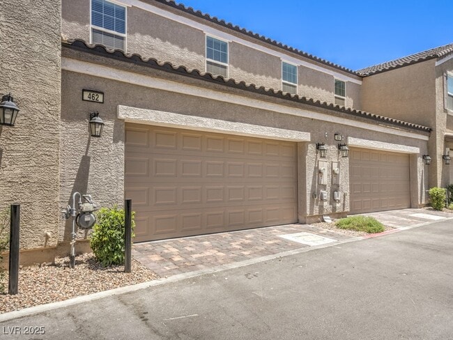 Building Photo - 462 Ylang Pl