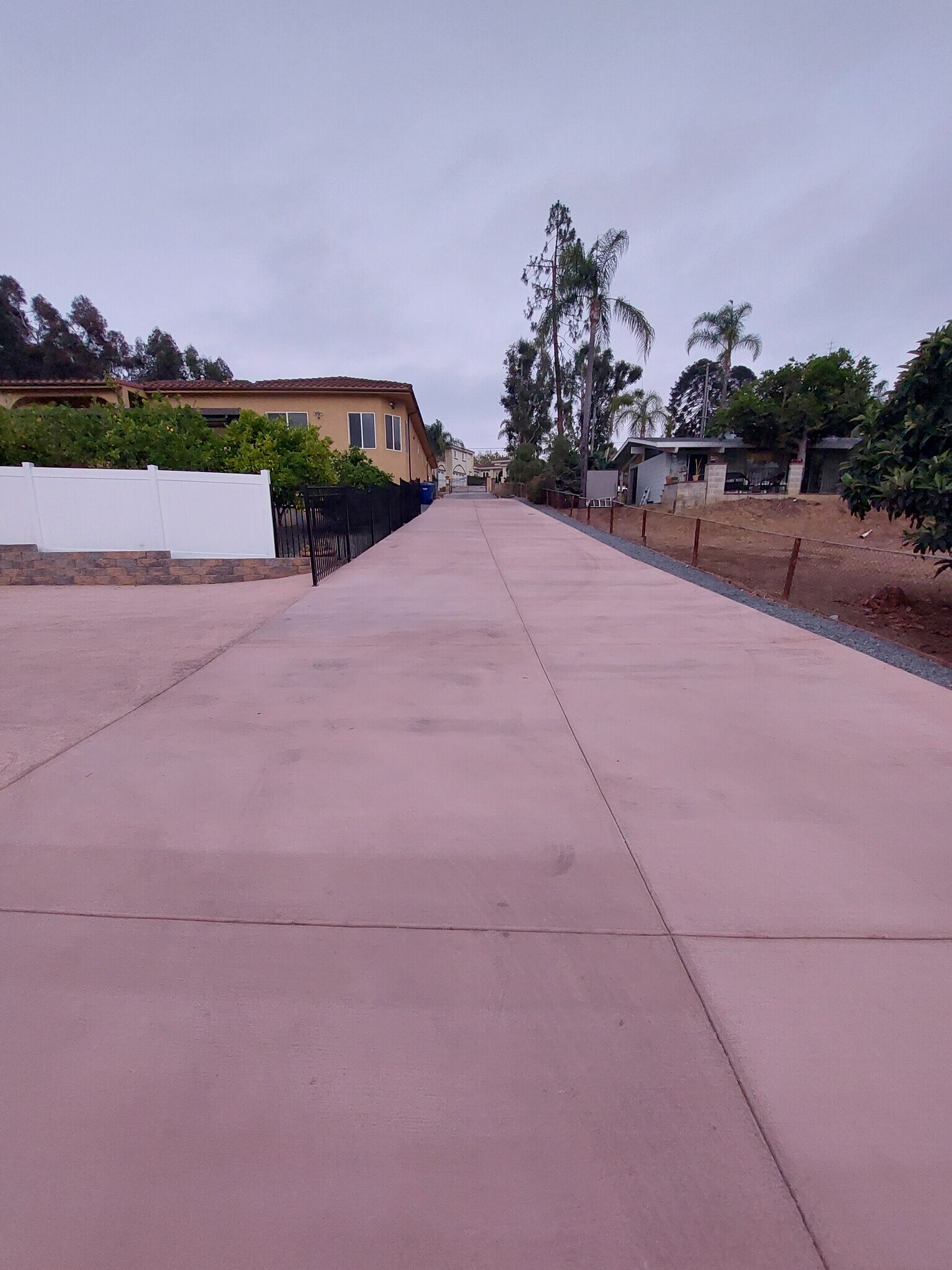 Building Photo - 709 Vale View Dr