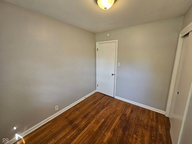 Building Photo - 2107 W Coil St