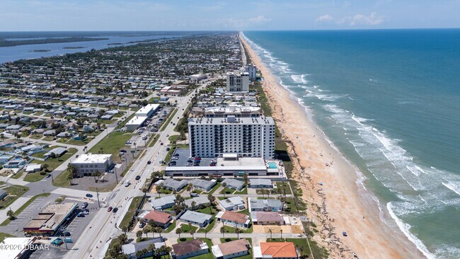 Building Photo - 1415 Ocean Shore Blvd