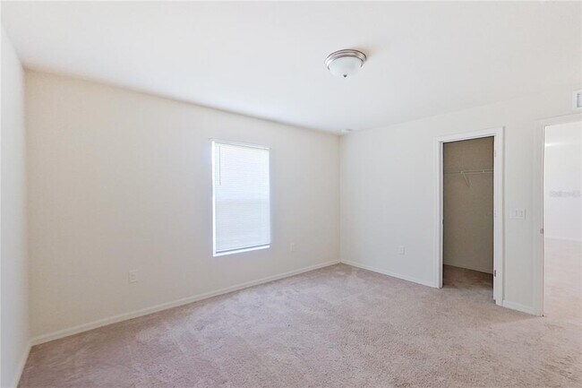 Building Photo - 2920 NE 2nd Ave