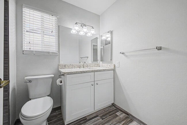 Building Photo - 12714 W Crystal Lake Dr